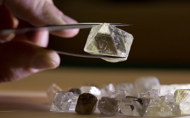 Russia in Israel on X: #ALROSA @ALROSA_official to auction large