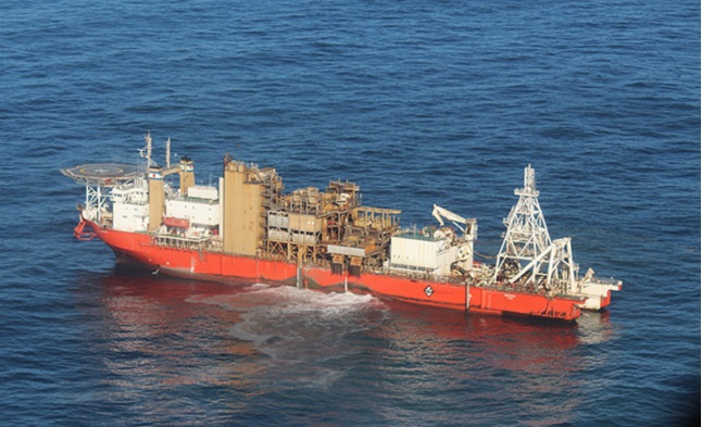 De Beers giant mining vessels